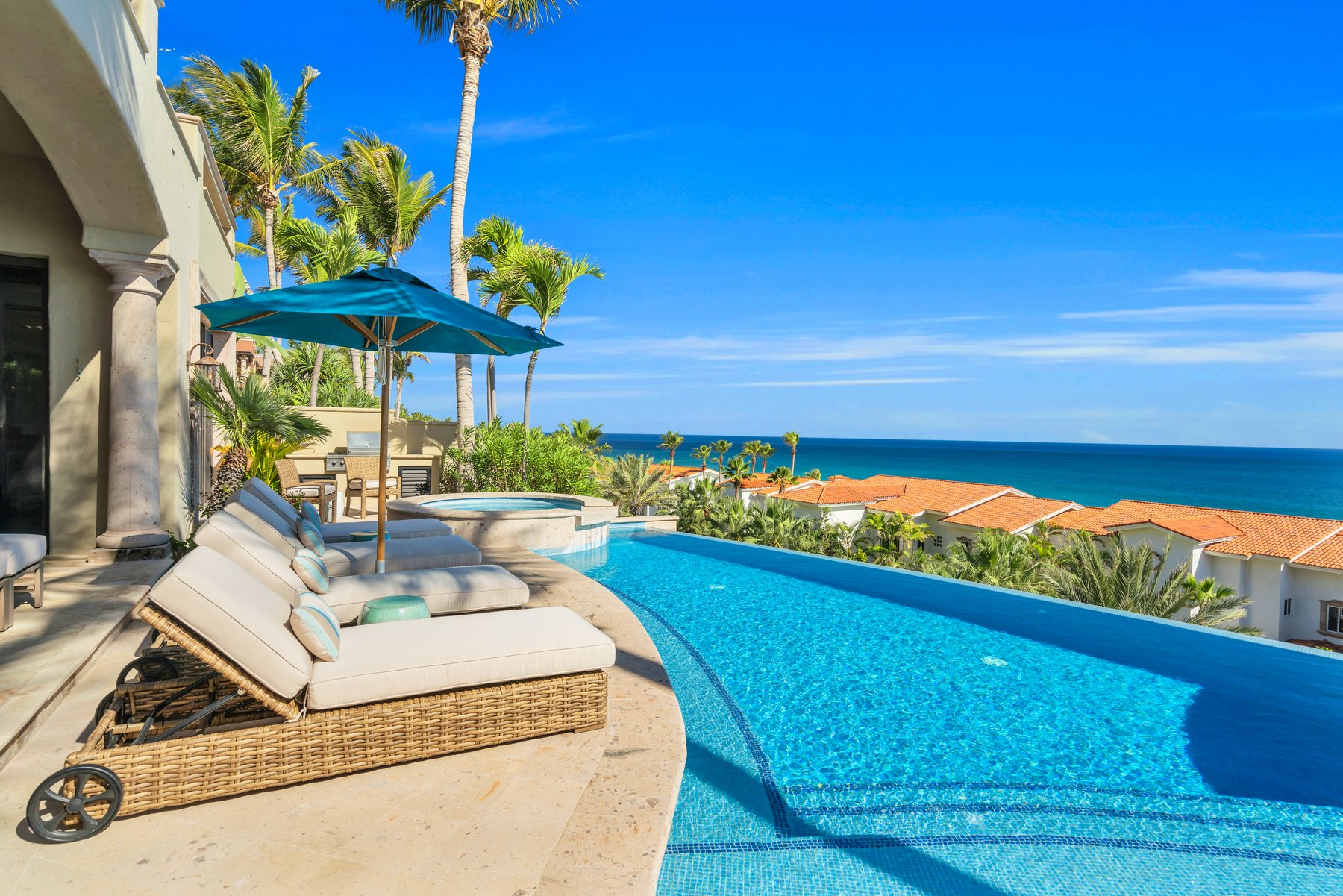 Villa Encantadora del Mar